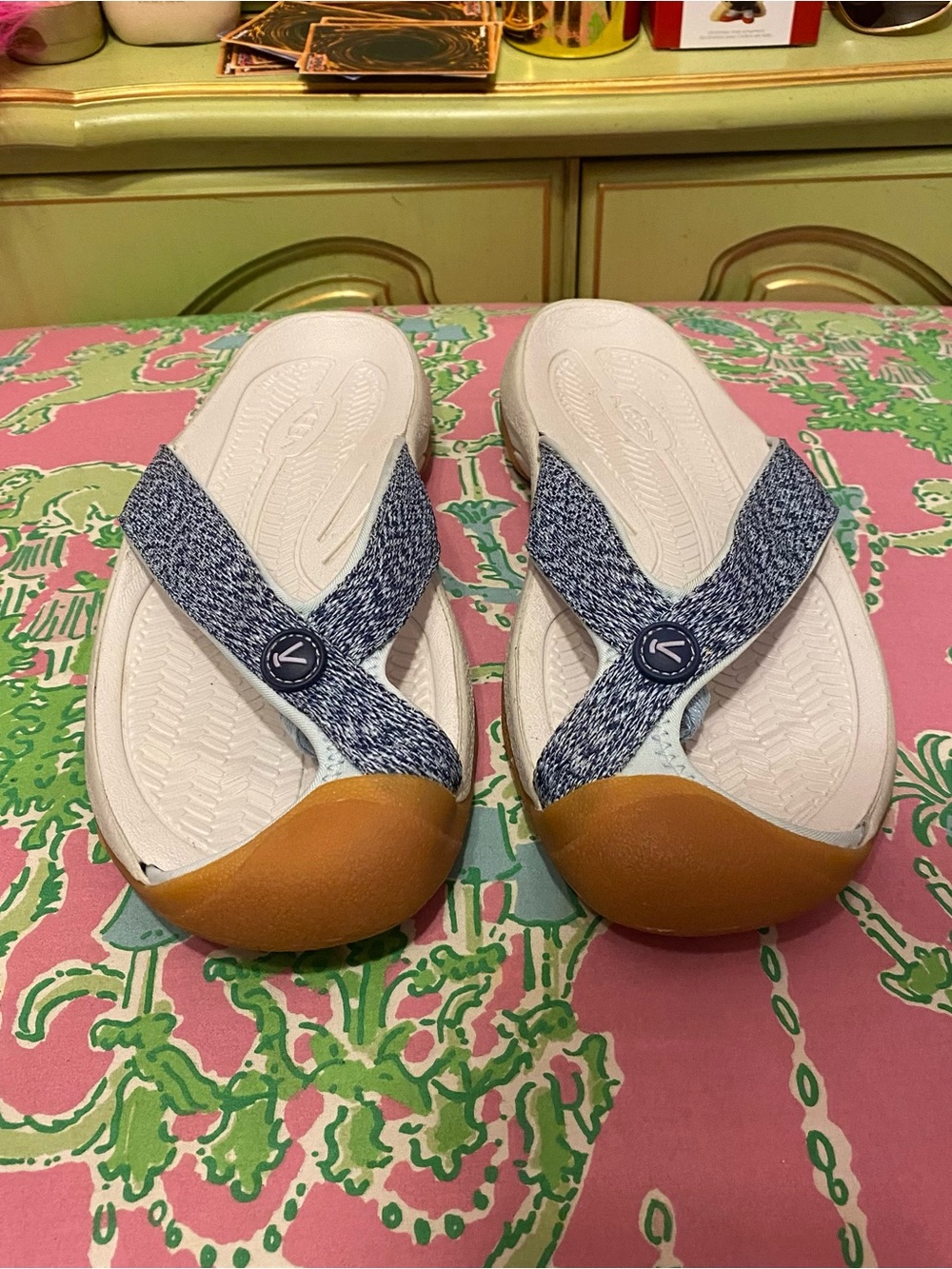 KEEN Waimea blue and white H2 Comfort Walking Outdoor sandals flip flops Size 8